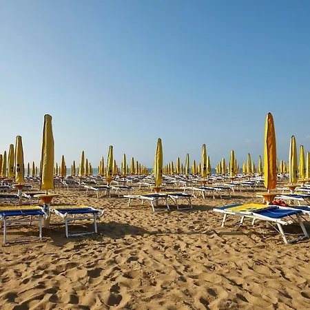 Ruhl Beach Hotel & Suites Отель