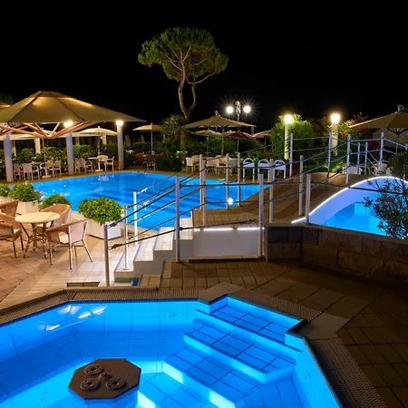 Hotel Ruhl Beach Hotel & Suites 3*