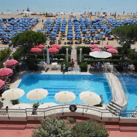 Ruhl Beach Hotel & Suites 3*