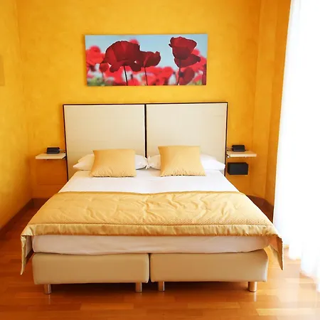 Ruhl Beach Hotel & Suites