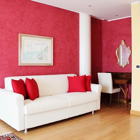 Hotel Ruhl Beach Hotel & Suites